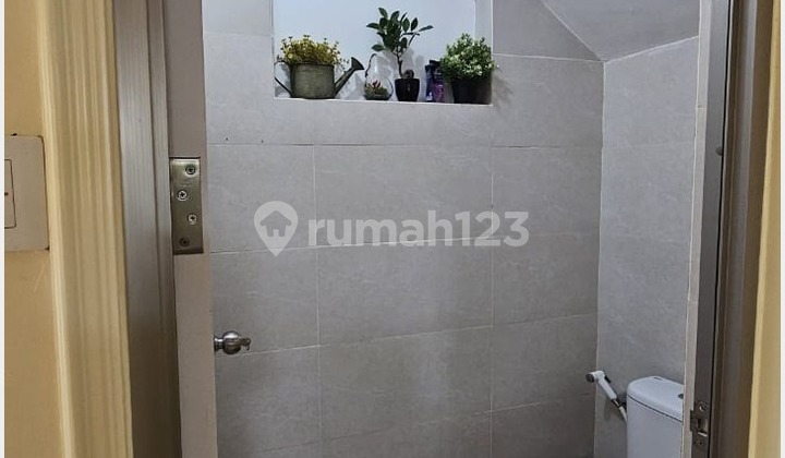 kamar mandi rumah cantik rancamaya golf estate