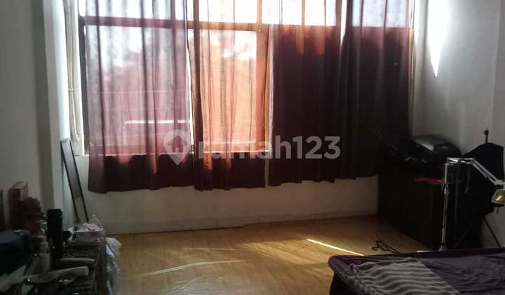 For Rent/For Sale Fast Shop House in West Jakarta 2