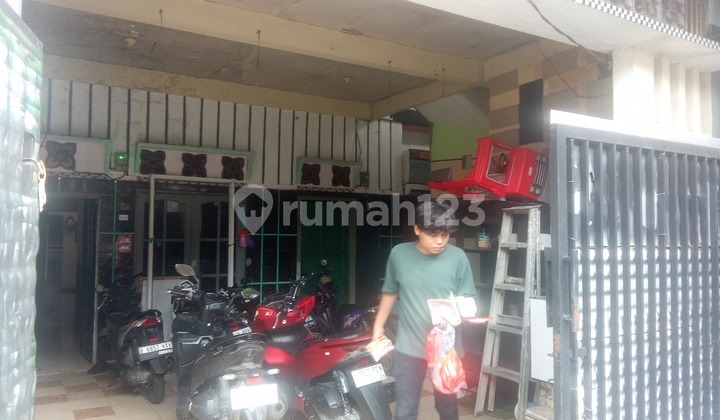 Dijual Cepat & Murah 1 Paket 2 Bidanb Tanah + Bangunan Dengan Lokasi Sangat Strategis Di Ciledug Tangerang 2