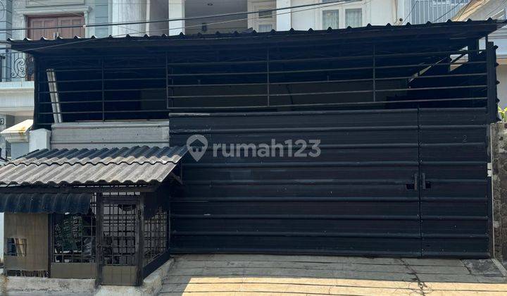 Rumah Dijual Tipe Minimalis Modern 2 Lantai Lt/126m² Dengan Lokasi Strategis Di Taman Palem Lestari Jakarta Barat 1