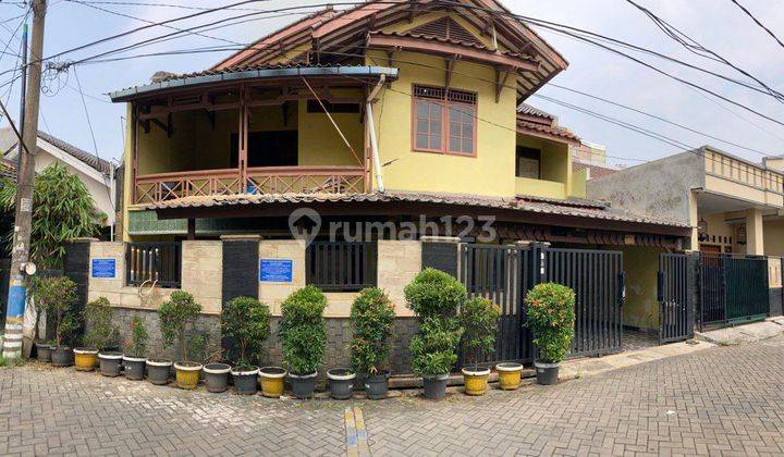 Dijual Cepat Rumah Cocok Untuk Rumah Tinggal 2lt Untuk Keluarga Besar/Kost²an 1