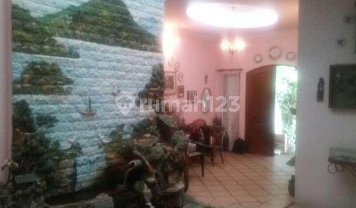 Dijual Rumah Bagus 2,5 Lantai Di Daerah Elit Jakarta Selatan Dijual Rumah Bagus 2,5 Lantai Di Daerah Elit Jakarta Selatan