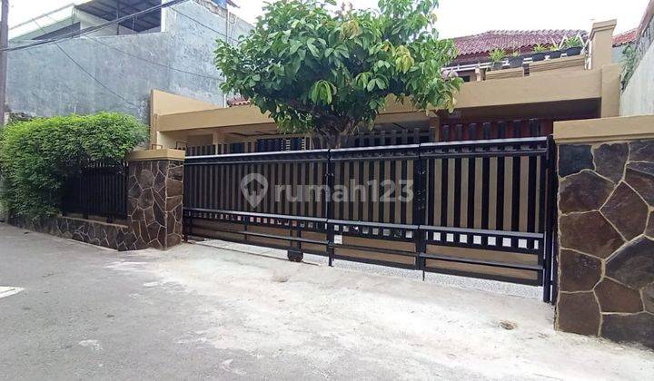 Dijual Rumah Luas Strategis Nyaman Dan Sejuk Didaerah Utan Kayu 1