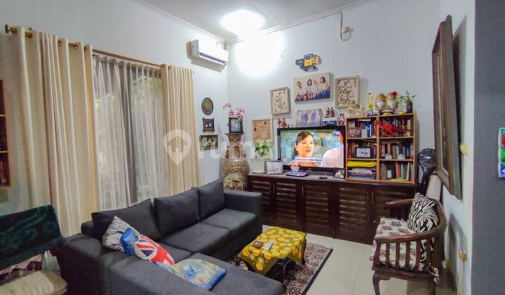 Dijual Rumah Asri Daerah Elite Dan Nyaman Pinggiran Jakarta 2