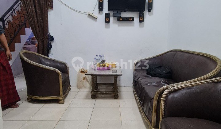 Rumah 2 Lantai di Vila Indah Permai 7 Menit ke Stasiun Kota Beksi 2