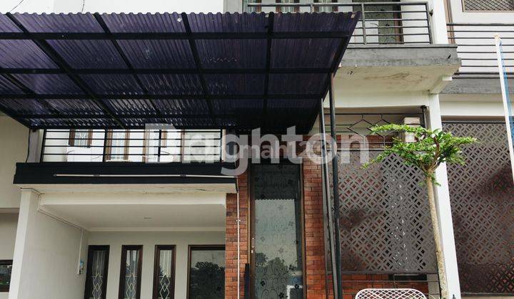 Rumah 3 Lantai Dengan View Alam dan Harga Murah 1