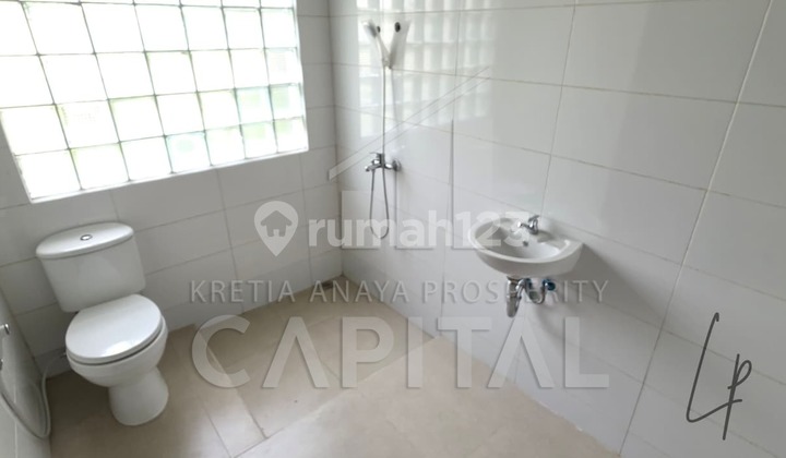 Ready to Occupy and Well-Maintained House in Gunung Batu Ready to Occupy and Well-Maintained House in Gunung Batu