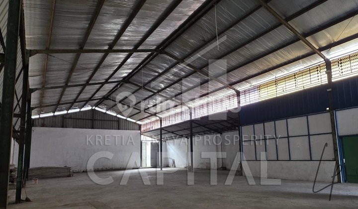Ready-to-Live Warehouse in the Wing of Taman Kopo Indah 1