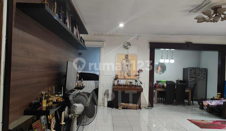 Rumah Siap Huni dan Bikin Betah dengan Lokasi yang Strategis di Komplek Sumber Sari Indah Bandung 2