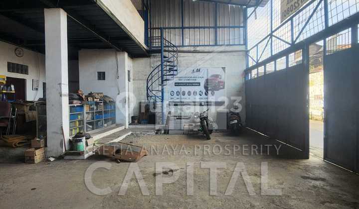 Gedung di Babakan Ciparay cocok sekali utk bengkel maupun gudang Gedung di Babakan Ciparay cocok sekali utk bengkel maupun gudang