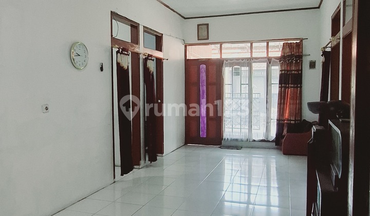 Dijual.rumah di Cicukang Margahayu Butuh Minim Renovasi 2