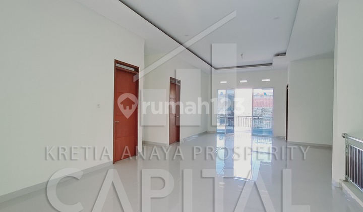 New Ready-to-Occupy and Strategic House in Kopo Mas Bandung 2