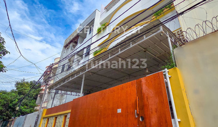 Kost Eksklusif ROI Tinggi 32 Kamar Di Mangga Besar Kost Eksklusif ROI Tinggi 32 Kamar Di Mangga Besar