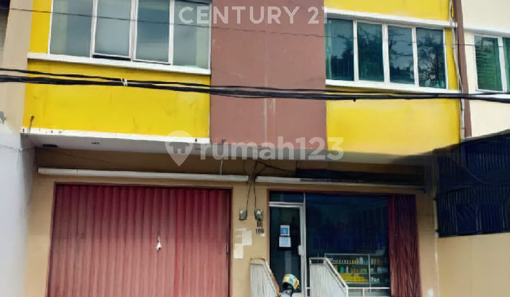 Strategic 3-Story Shop House in Kelapa Gading Strategic 3-Story Shop House in Kelapa Gading