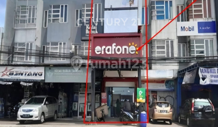 3-Story Strategic Shop House on Jombang - Tangerang Main Road