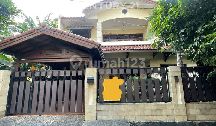 Rumah 2 Lantai Di Jalan Nyiur - Pondok Kelapa