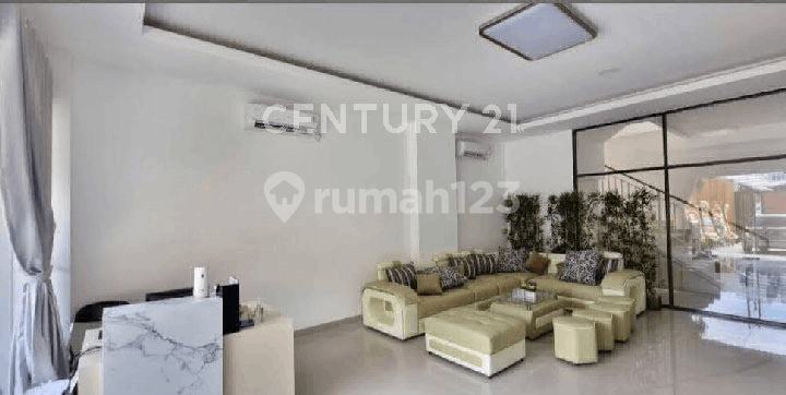 Bangunan Kantor 4 Lantai di Tanjung Priok