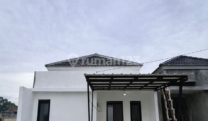 Rumah Baru Hunian Nyaman dan Moderen Rumah Baru Hunian Nyaman dan Moderen