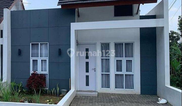 Rumah Di Jalan Sindanglaya Shm Baru Timur 2