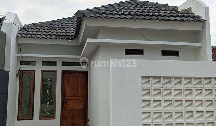 Rumah Minimalis Bebas Banjir, One Gate System, Lokasi Asri