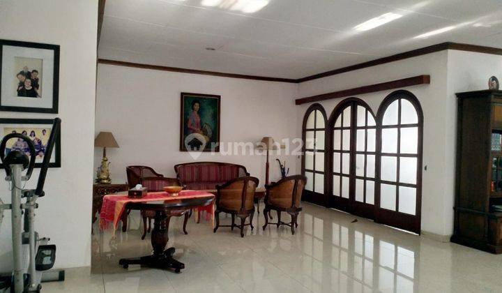 Rumah Dijual Lokasi Strategis Di Gandaria  2