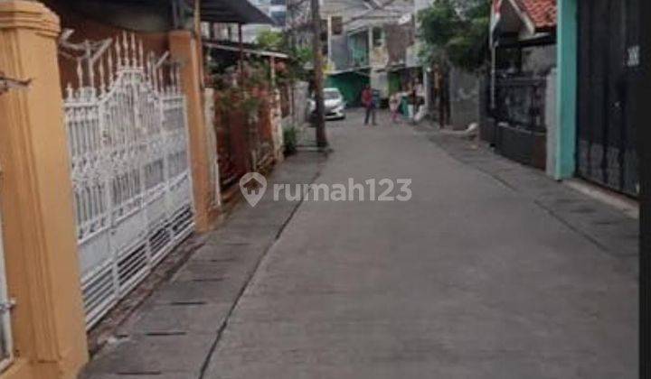 Dijual Rumah Full Furnished Lokasi Strategis Tebet 1