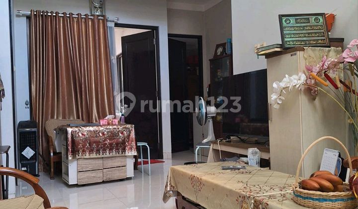 Rumah Bagus Siap Huni Di Graha Raya