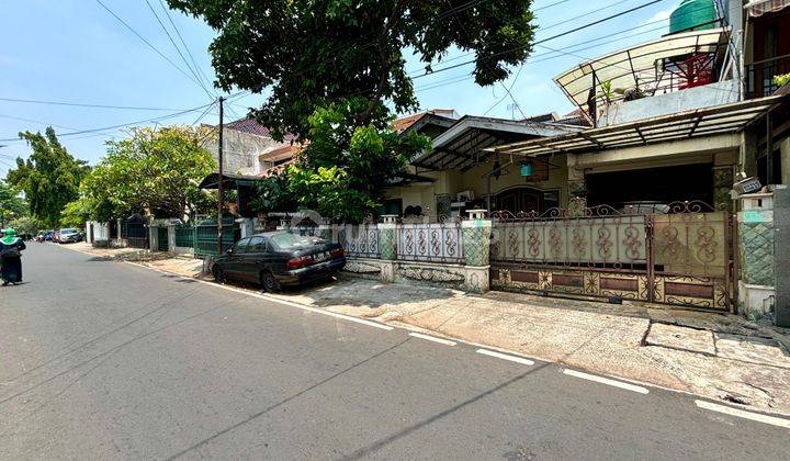 Rumah Pinggir Jalan Di Tebet Cocok Buat Huni Dan Usaha 1