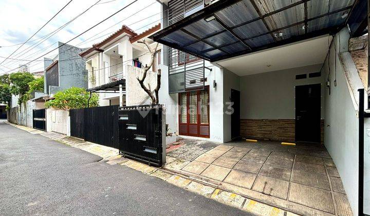 Rumah Menarik Dan Siap Huni Harga Terjangkau di Tebet Barat 2