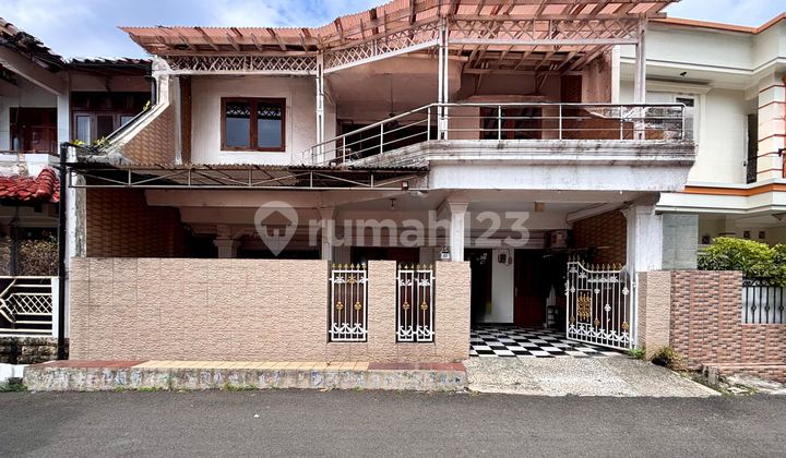 For Sale: House with Wide Road Access and Close to Ecopark 2