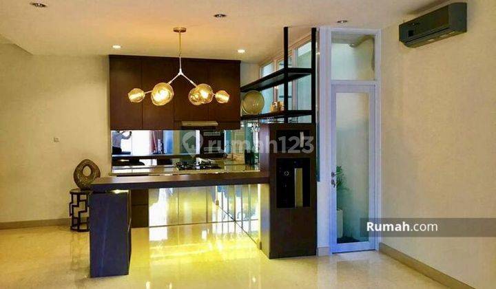 Rumah Siap Huni 3 Lantai Akses Jalan 1 Mobil Semi Furnished 2