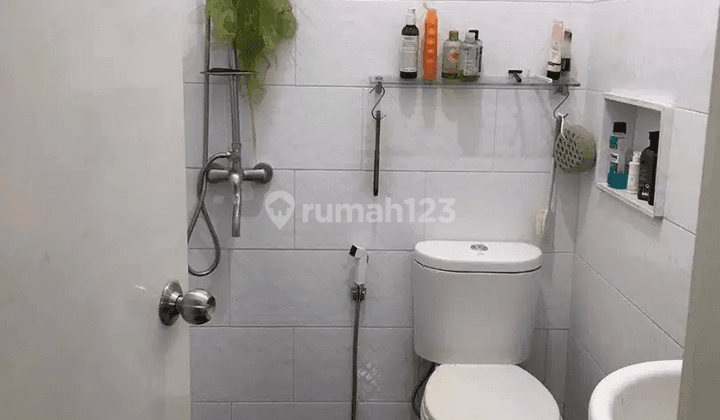 Dijual Rumah Idaman Semi Furnished di Sanggar Hurip 2