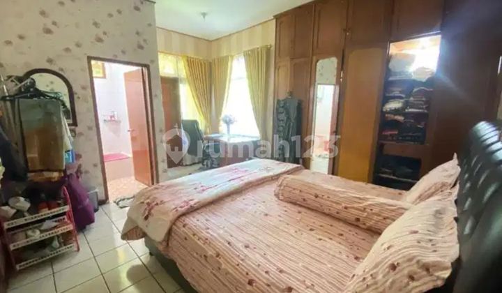 Dijual Rumah 2 Lantai Lingkungan Nyaman dan Asri di Parongpong