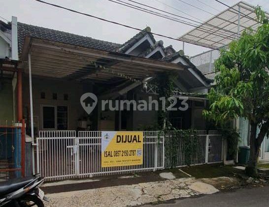 FOR SALE HOUSE IN GRIYA CARAKA ARCAMANIK STRATEGIC COMPLEX 1