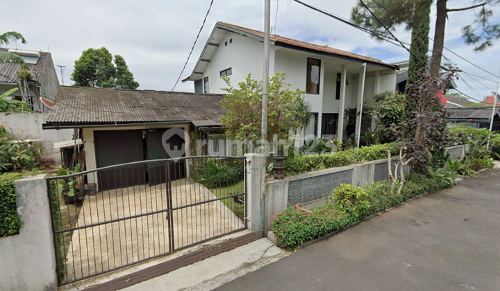 Dijual Rumah Lingkungan Asri Lokasi Strategis di Sarijadi Bandung