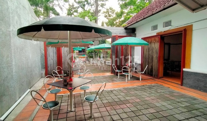 FOR SALE: BUSINESS HOUSE, STRATEGIC LOCATION, SAYAP, RIAU BANDUNG 2