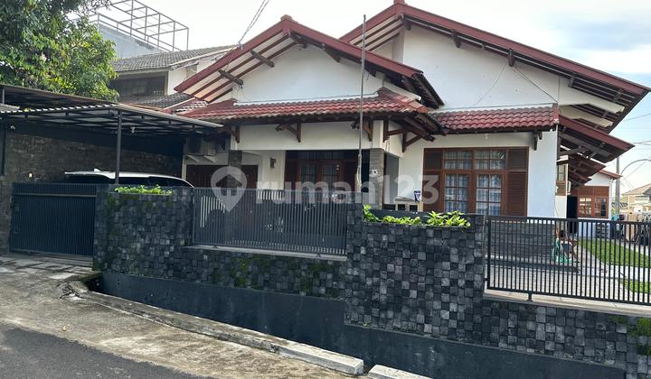 DIJUAL RUMAH POSISI HOEK DEKAT PASTEUR BANDUNG 2
