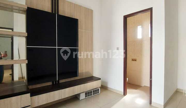 DIJUAL RUMAH DAERAH BINTARO SEMI FURNISHED SHM DIJUAL RUMAH DAERAH BINTARO SEMI FURNISHED SHM