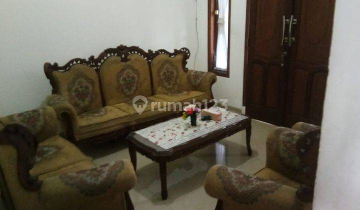 Dijual Rumah 2 Lantai SHM Pinggir Jalan Daerah Cipulir Semi Furnished 2