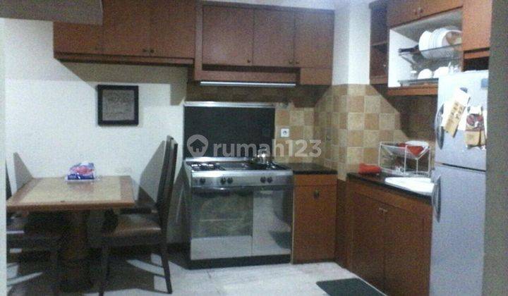 Apartement Poins Square 2 BR Furnished Bagus 1