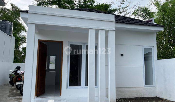 Rumah Cantik Bangunan Modern Ready 2 Unit Siap Huni  2