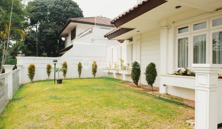 Rumah Hook Lokasi Sangat Strategis Sudah Full Furnish  2