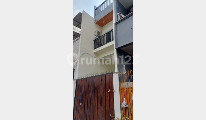 For Sale House in Makaliwe Grogol Fully Furnished with Rooftop For Sale House in Makaliwe Grogol Fully Furnished with Rooftop