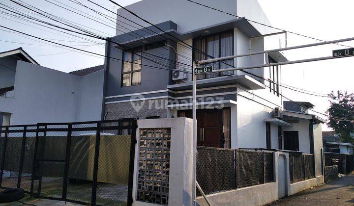 Dijual Rumah Hook 2 Lantai Lebar 8 di Komplek Unilever Meruya Selatan 2