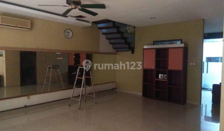 Rumah 2 Lantai Pinggir Jalan Rs Soekanto Bkt Jakarta Timur 2