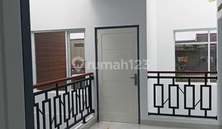 Rumah Bangunan Baru 3Kamar di Joglo Kembangan 2
