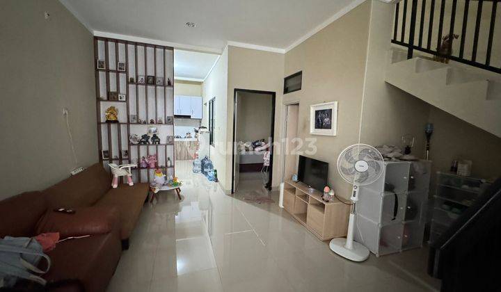 Rumah 2 Lantai di Magnolia Park 9 Cipondoh Semi Furnished  1