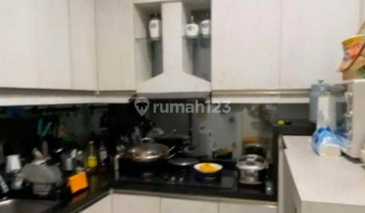 Dijual Rumah 2 Lantai Furnished di Taman Surya 5 2