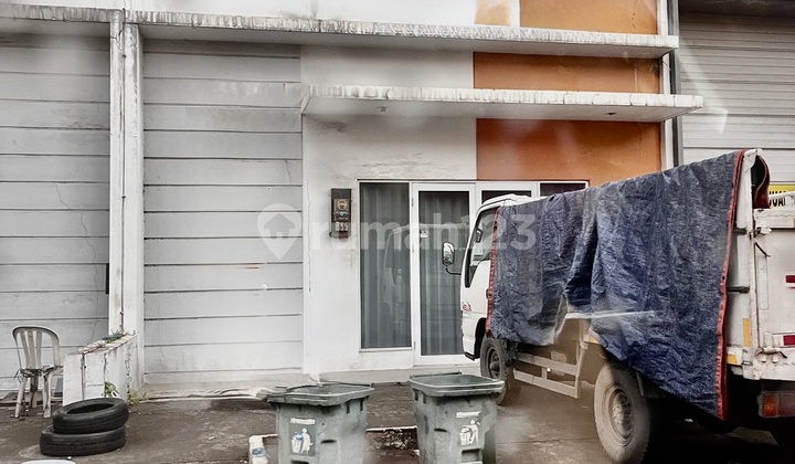 Warehouse Green Sedayu Bizpark Cakung East Jakarta