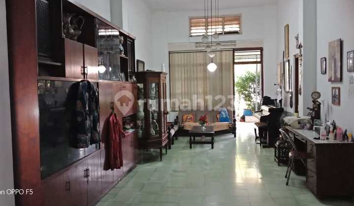 Rumah Termurah di Kramat. Dekat Cikini Akses Jalan Lebar 2